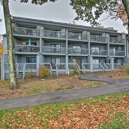 Cozy Couples Getaway Ski-In, Ski-Out Condo! Mount Torry Furnace Exterior photo